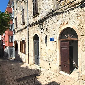 Smaila 1729 Pula