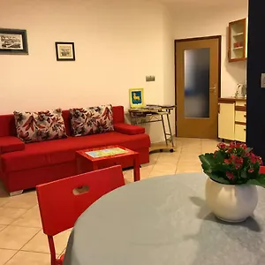 Appartement Center - Near The Central Bus Station, Pula